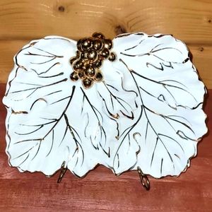 Vintage 1950 Grape Cluster Leaf Candy Trinket Dish Vanity Tray Enesco White Gold
